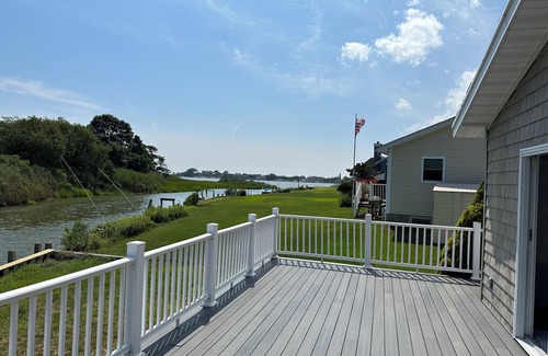 Shinnecock Hills House | Southampton, waterfront, min to the village and beaches, south of the highway