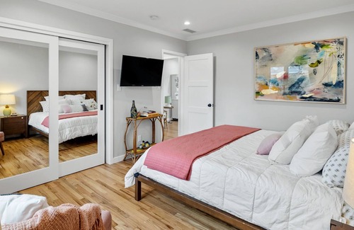 Gardena House | Southbay Beach Bungalow!