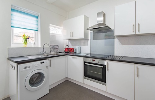 Hythe Cottage | Southbeach by Bloom Stays - a holiday let that sleeps 4 guests in 1 bedroom