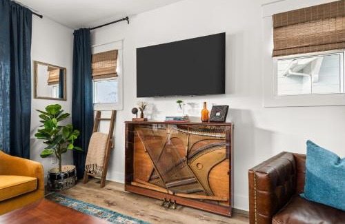 Greenwood House | Southbound Stays - Country Cottage