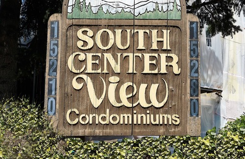 Tukwila Condo | Southcenter Condo in Great Location! ~ Minutes Away From Seattle And SeaTac