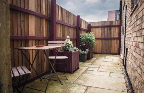 Lincoln Apartment | Southdene Studio