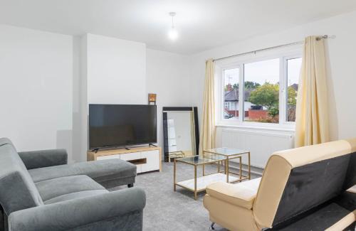 Westcliff-on-Sea House | Southend Retreat King Suite