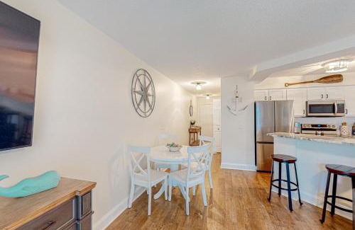 Sunset Beach Apartment | Southern Bleu
