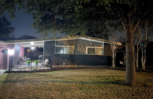 Highlands - Perkins House | Southern Bungalow Charm