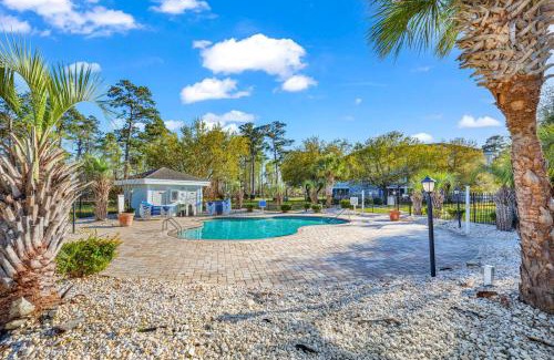 Central Myrtle Beach Apartment | Southern Charm at Myrtlewood