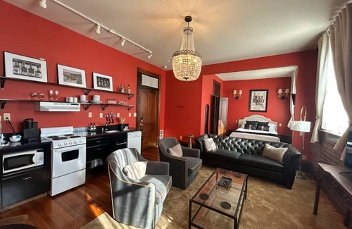 Lawrenceburg Apartment | Southern Charm at Trail Suites Inn, Suite C
