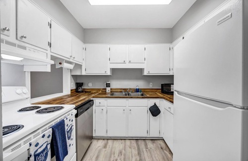 Dentsville Apartment | Southern Comfort: 2BD/2BA near Downtown Columbia