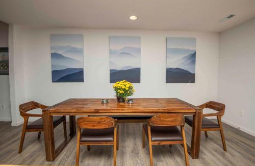 Ashley Oaks House | Southern Comfort- Knoxville Family Getaway