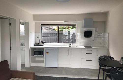 Merivale Hotel | Southern Comfort Motel