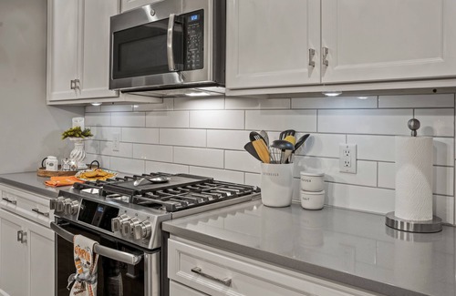 Tullahoma House | Southern Comfort - Tims Ford just steps away!