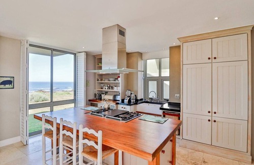 Sandbaai Villa | Southern Comfort Villa | Elegant Seafront Escape | Pool & Cliff Path Access