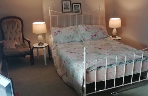 Newton Poppleford House | Southern Cross Guest House