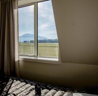 Methven Cabin | Southern Cross Lodge Methven