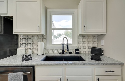 Schnitzelburg House | Southern Family Charmer - Perfect Space & Location with style and comfort!