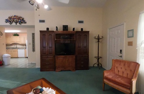 Tillmans Corner House | Southern Garden Home in Tillman's Corner, 16 min to downtown Mobile.