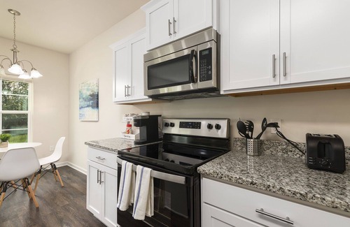 Lindley Park House | Southern Gem, Game Rm, Fire Pit, Near Coliseum