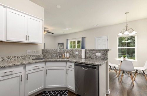 Lindley Park House | Southern Gem, Game Rm, Fire Pit, Near Coliseum