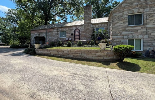Shannon House | Southern Home -Tranquility and Seclusion 4 Bed 2 Baths