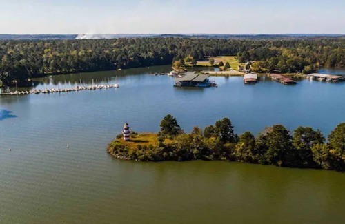 Troup County Cabin | Southern Lakeside Cabin #1