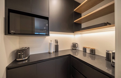 Te Anau House | Southern Solace - Te Anau Holiday Home