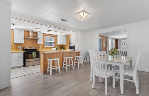 Vancleave House | Southern Solitude: A Quiet Getaway for Relaxation!