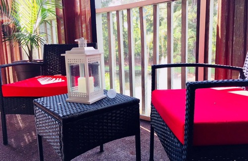 North Charleston Condo | Southern sophistication in the park