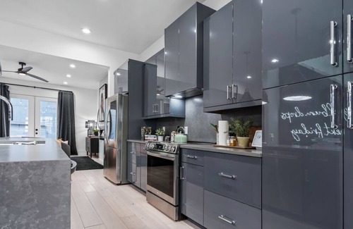 Hadley - Washington House | Southern Souls 715-Sleeps 6