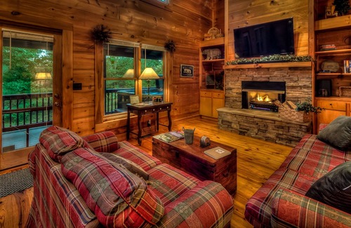 Morganton Cabin | Southern Star by Escape to Blue Ridge