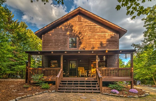 Morganton Cabin | Southern Star by Escape to Blue Ridge