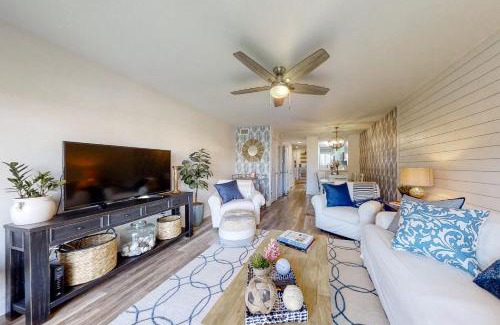 Crescent Beach Apartment | Southern Star Coastal Retreat