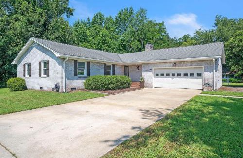 Wilmington House | Southern Storm - Modern Stay with Patio & Yard home