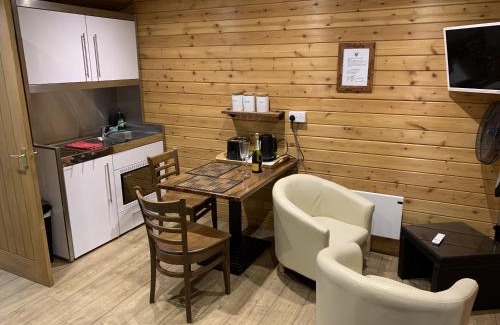 Didcot Apartment | Southernwood - Garden Lodge 8