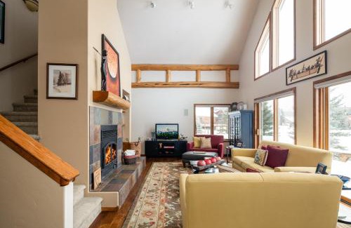 Big Sky House | Southfork Retreat
