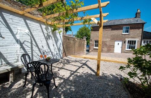 Dorchester House | Southgate Coach House
