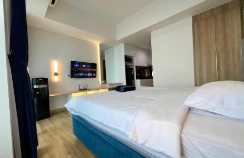Jakarta Apartment | Southgate Residence Pasar Minggu with Pool View