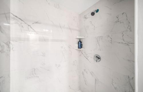 Columbus Park - Andrew Square Apartment | Southie Living by Seaport, Red Line, Beach & Bars