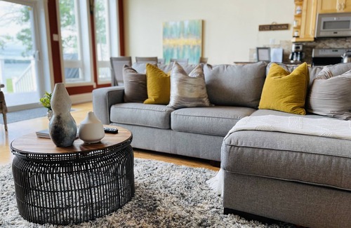 Washago Cottage | SouthLake cottage on Lake Couchiching