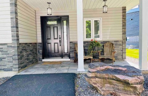 Washago Villa | SouthLake Cottage on The Lake.