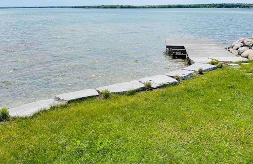 Washago Villa | SouthLake Cottage on The Lake.