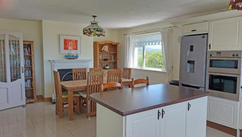 Murroogh House | Southland Holiday Home by Trident Holiday Homes