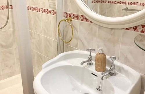 Bourton-on-the-Water Bed & Breakfast | Southlands B&B