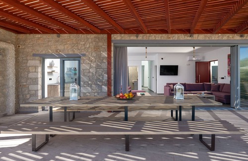 Lahania Villa | Southrock Villas - 6 Bed Superb Seaview Villa with Private Pool (New Listing)