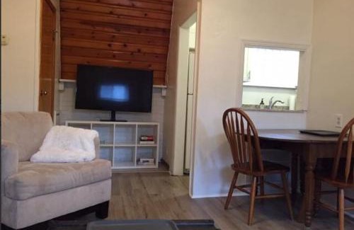 South Side Flats Apartment | Southside Flats Cozy Quiet Luxury