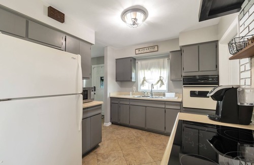 Clair-Mel City House | Southside Living! Only 8 Minutes to Ybor. Near Channelside & Downtown