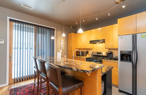 Downtown Chattanooga House | Southside's Sunset Haven. Rooftop Deck. Perfect for Couples & Families w/Kids!