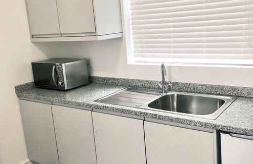 Plymouth Apartment | Southside Street Apartments Deluxe-Apartment