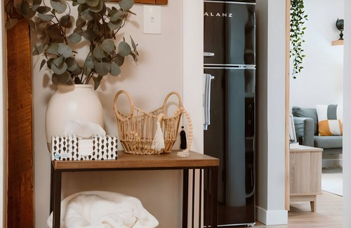 Corvallis House | Southtown Stylin: Modern, Chic, Central Location!