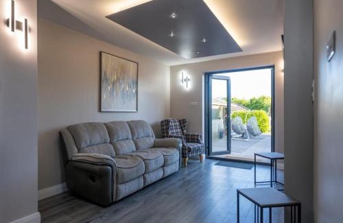 Lisburn House | Southview Cottage