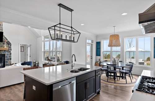 Manitowoc House | Southview Retreat: NFL Draft Home on Lake Michigan